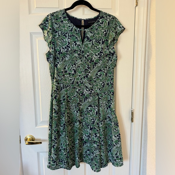 Banana Republic Factory Dresses & Skirts - Banana Republic Factory Paisley Dress